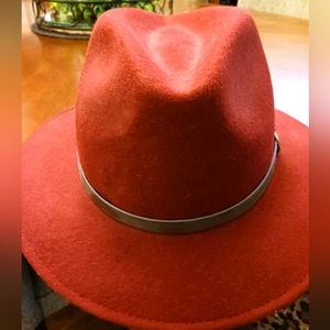 Gelso Bianca Burgandy Fedora Hat, 100% Wool